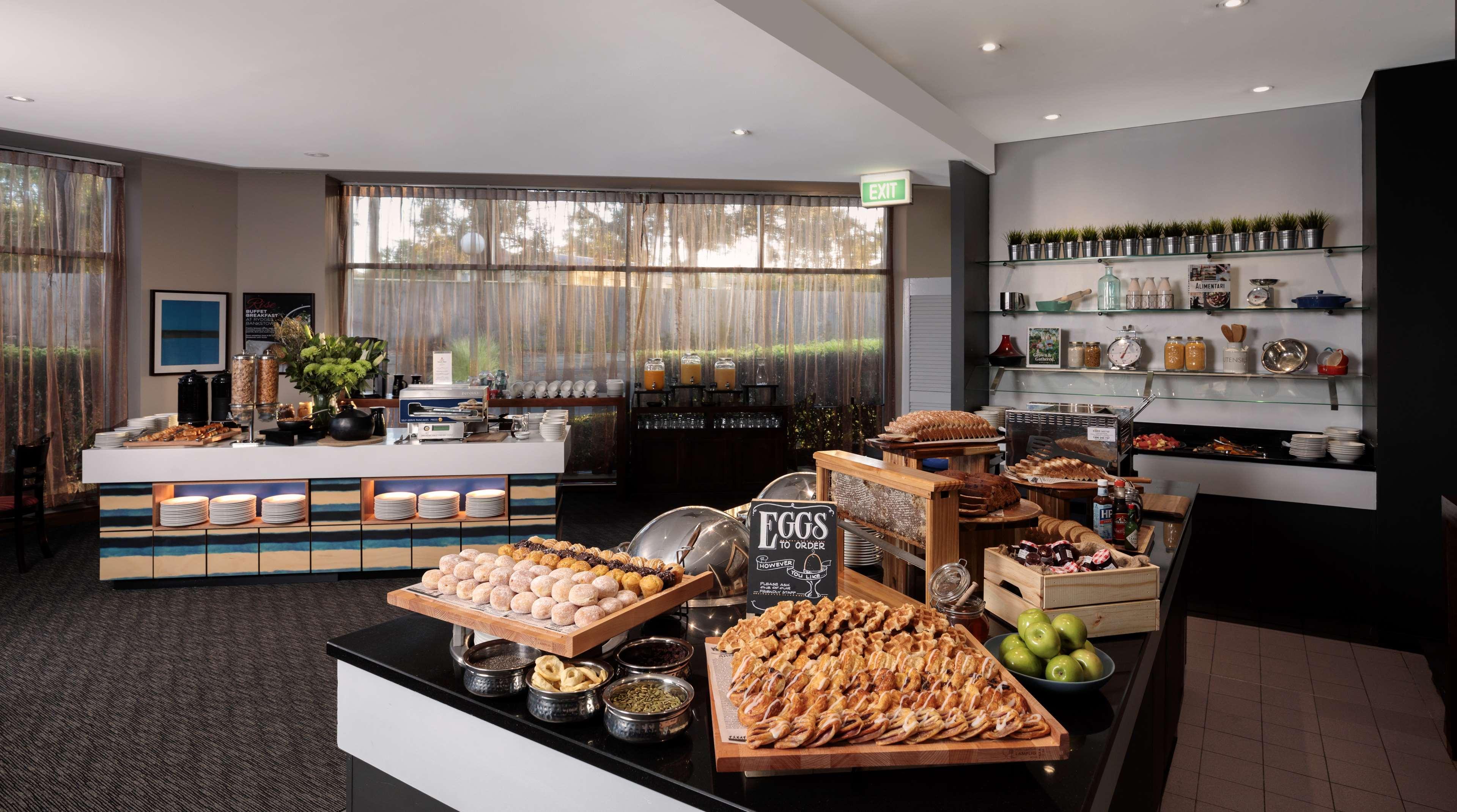 Rydges Bankstown Hotel Eksteriør billede